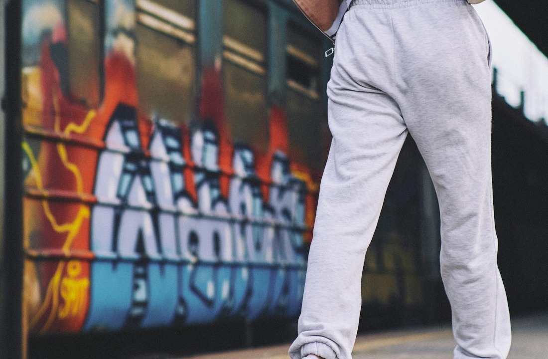 Relaxed streetwear sweatpants showing a distinct product silhouette