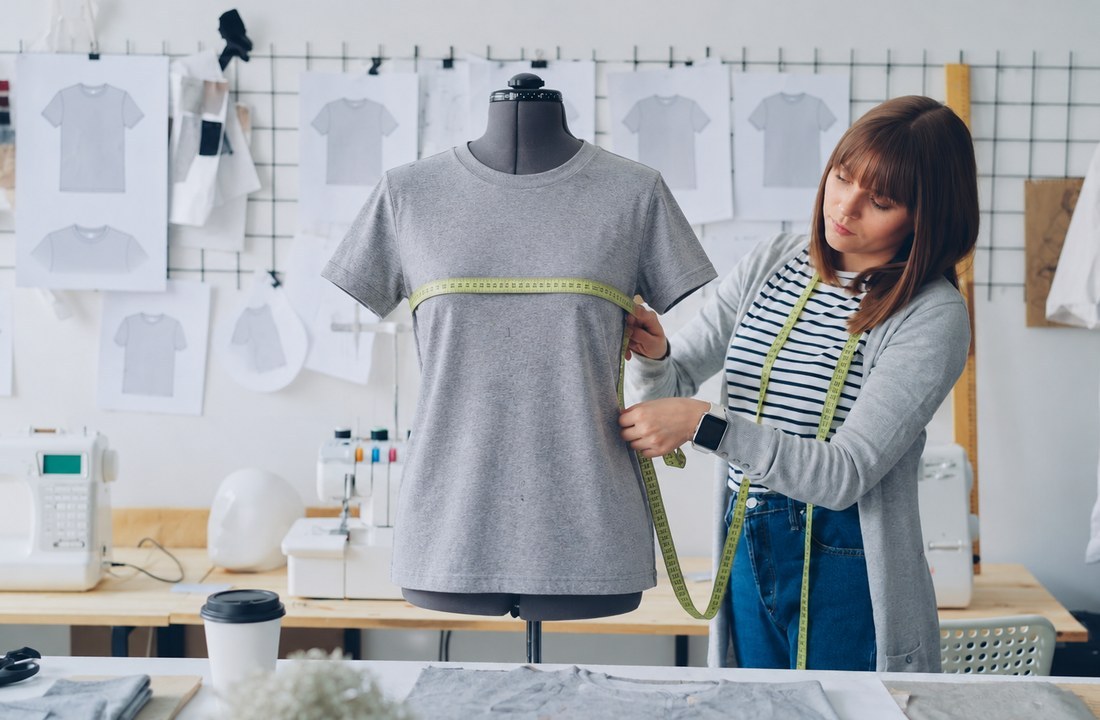 Wholesale T-shirt fit measured on a garment sample