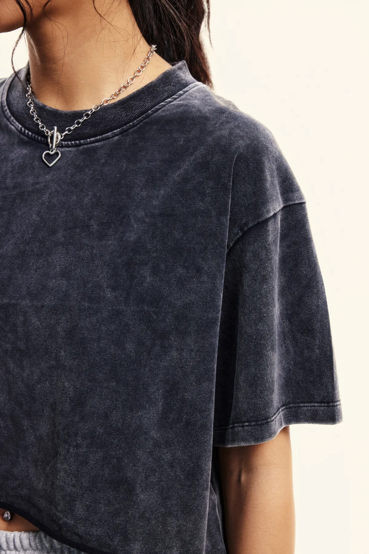  Women's Crop Top T-shirt - Thumbnail Image